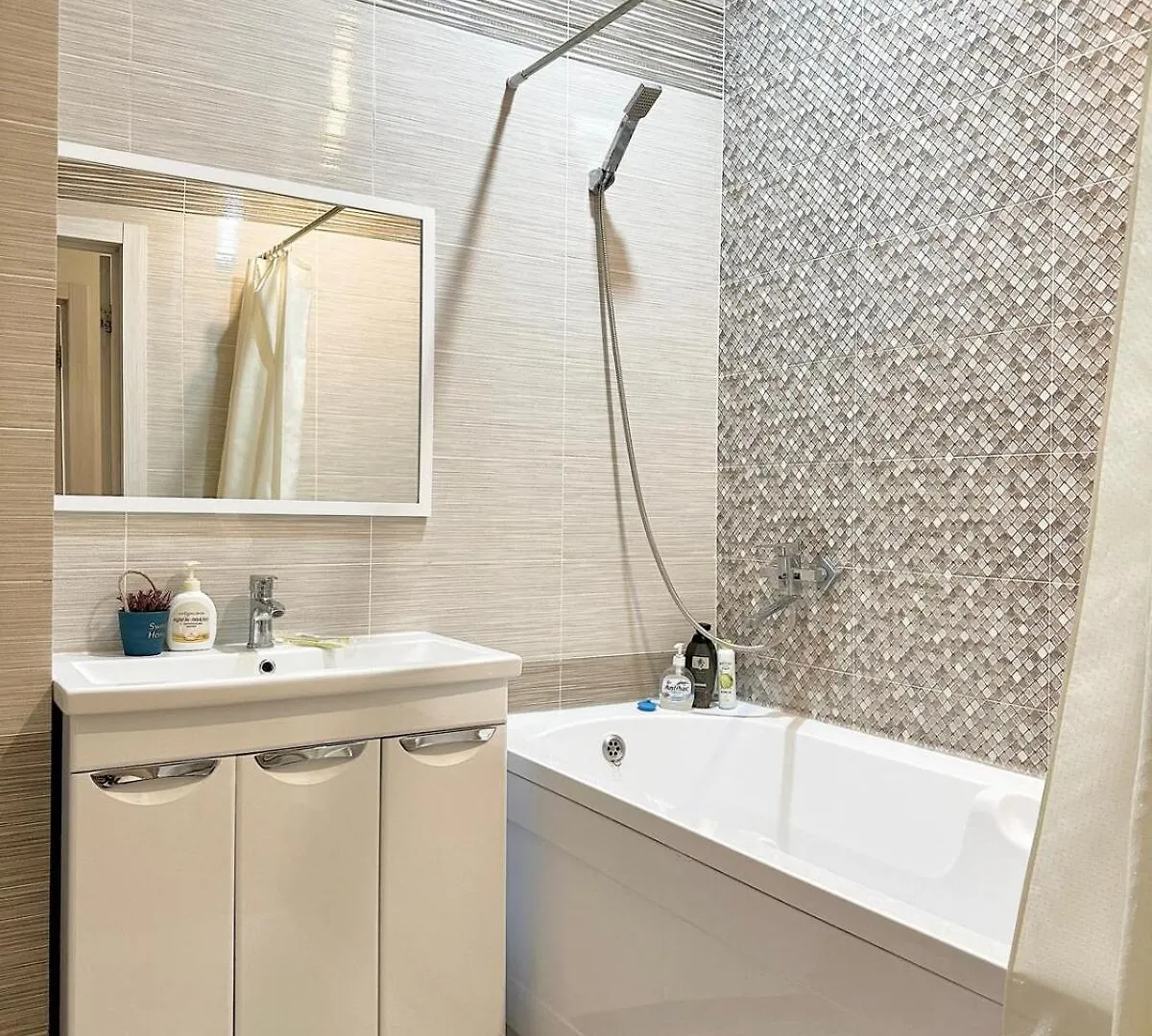 Apartment In The Center Of The Capital! Nur-Sultan